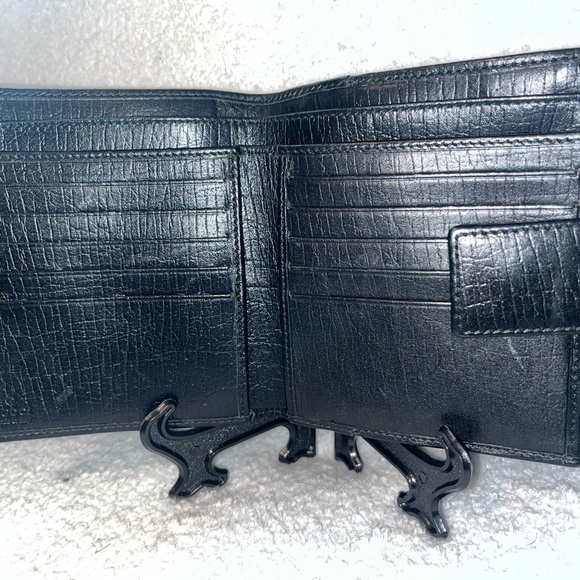 Gucci GG Canvas Bamboo accent Wallet - Picture 10 of 11